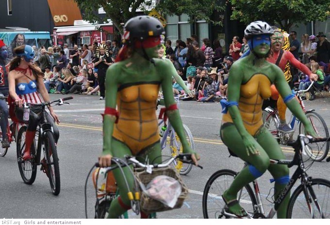 Naked Bicycle Parade 84