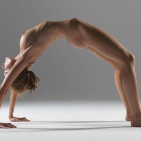 naked yoga shumeiko 28