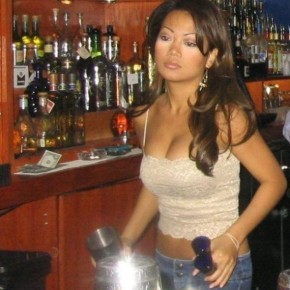 sexy barmaids 11