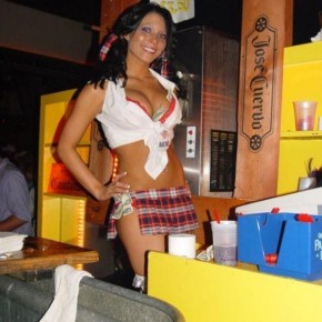 sexy barmaids 23