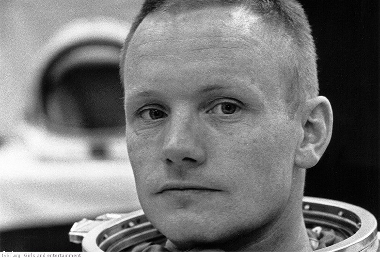 unique-photos-of-neil-armstrong