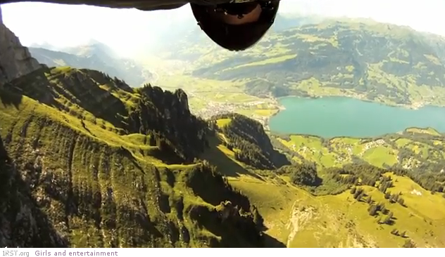 jeb corliss wingsuit flying