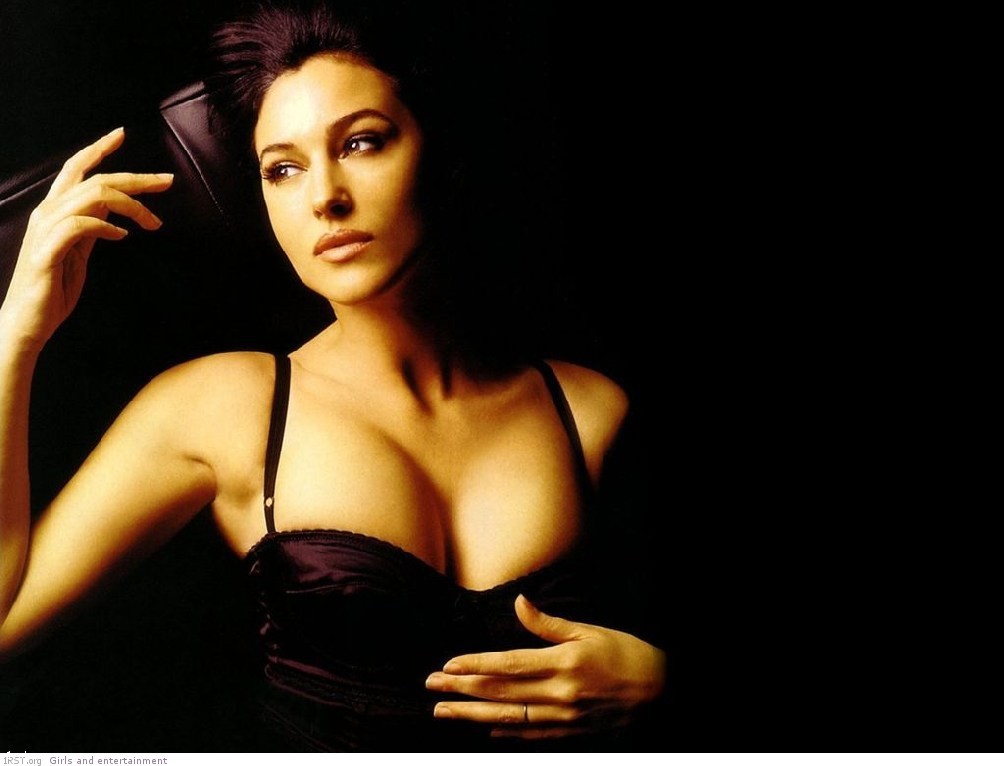 monica bellucci sexy 12