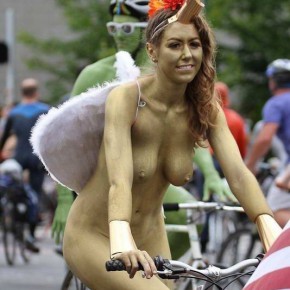 naked bike parade 10