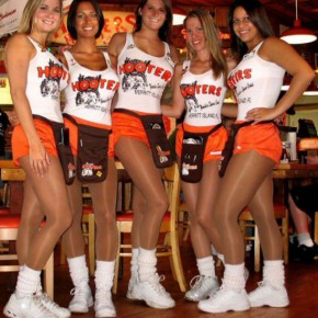 hooters girl 23