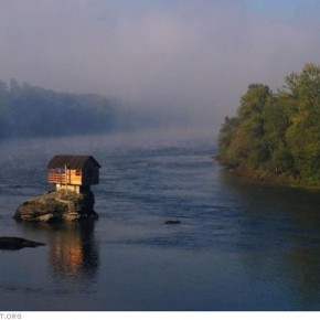 house on river h