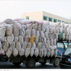 overloaded china vehicle 10
