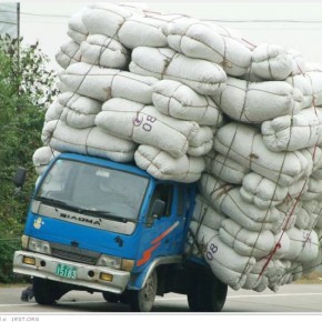 overloaded china vehicle 13