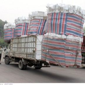 overloaded china vehicle 23