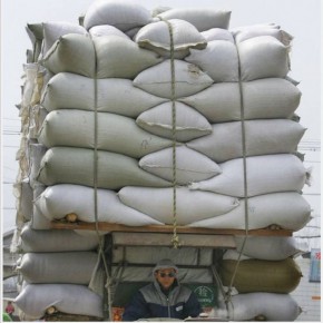 overloaded china vehicle 7