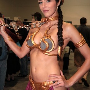 girls dressed as leia y