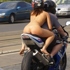 naked chick motorcycle 1