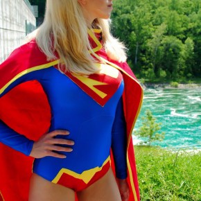 hot cosplay supergirl 25