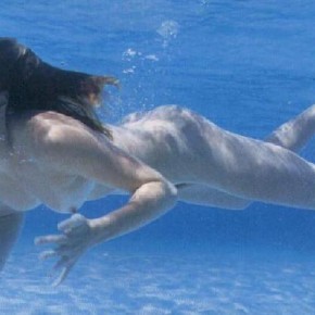 underwater sexy chicks 24