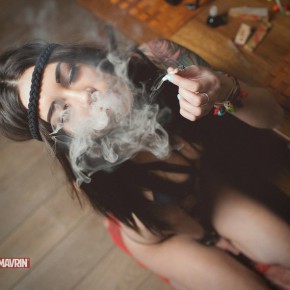 babes smoking weed 22