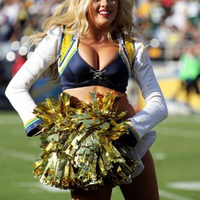 nfl cheerleader 16