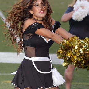 nfl cheerleader 28