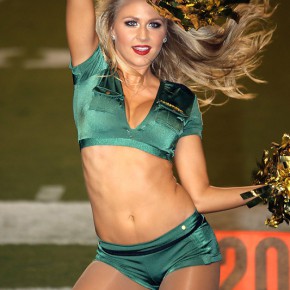 nfl cheerleader 38